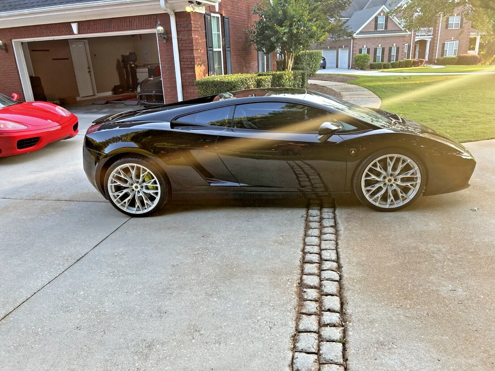 Lamborghini Gallardo Right Side View
