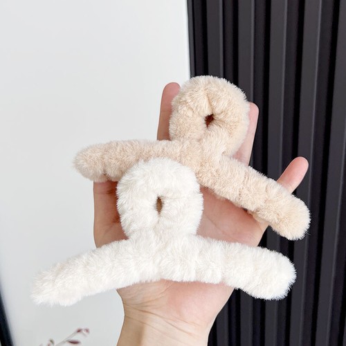 Women Plush Hair Claw Clip Crab Clamp Faux Fur Hairpin Barrettes Sweet Headwear - Picture 19 of 38
