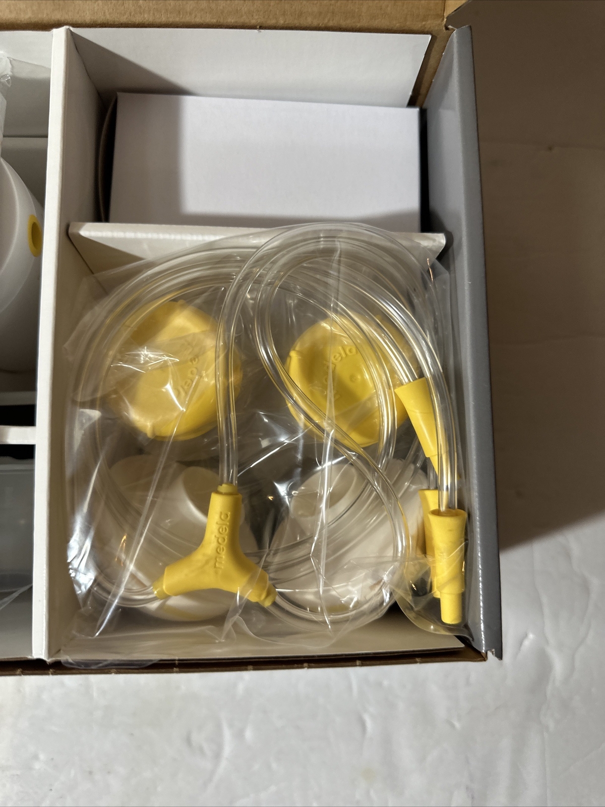 New Medela Breast Pump Pump In Style, Max Flow Double Electric Pump