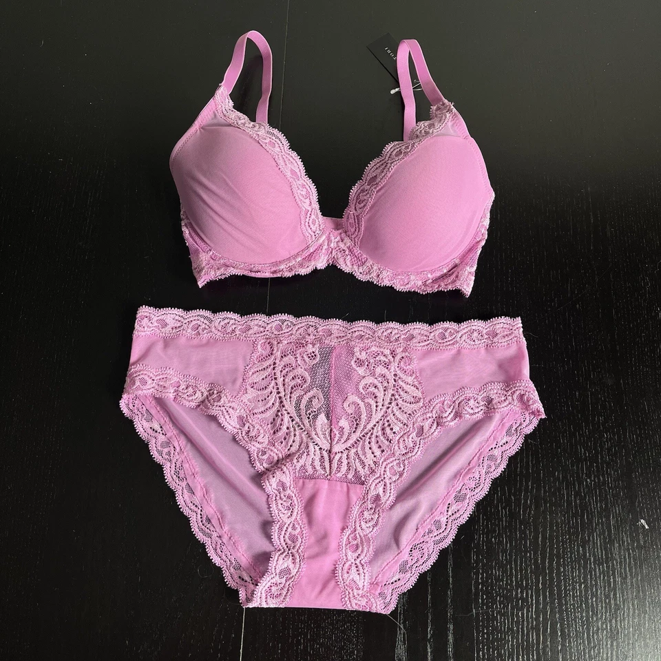 NUEVO CON ETIQUETAS CONJUNTO BRAGAS NATORI plumas con aros talla 32D y M cuarzo violeta 730023 Foto 2 de 4
