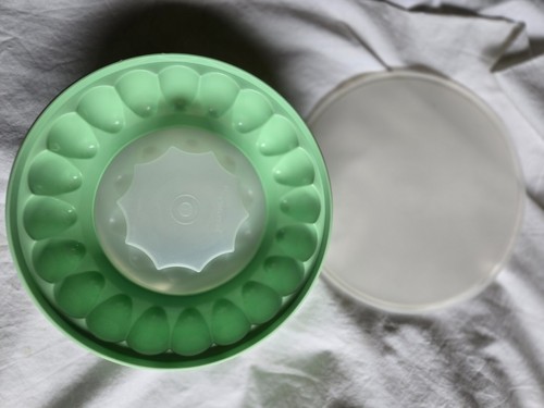 Molde de gelatina vintage Tupperware verde menta Bundt para pastel con tapa #N - Imagen 2 de 9