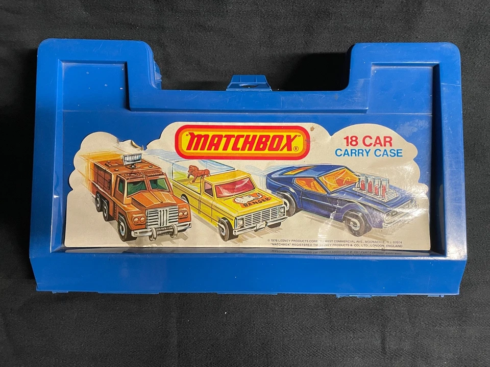 1976 Matchbox Carry Case WITH 18 Lesney/Matchbox and Hot Wheels Cars AS IS - Image 2 of 4