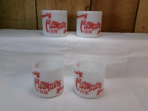 Lot of 4 Vintage 1976 Christmas Federal Milk Glass 8 oz Tea Coffee Cup Mugs