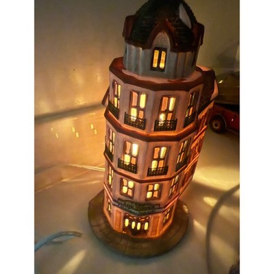 Dept 56 Christmas in the City ''Cafe the Tower,'' 1987, Original Box, Light, VGC