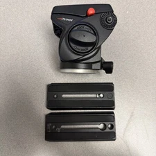 Manfrotto 701HDV Tripod Head 2 quick release plates without screws