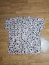 Scrubs Women's Red/Wht/Blue Stars Election Day Scrub Top See Measurements.  D6