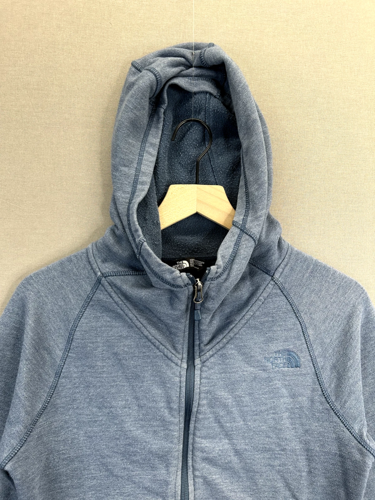 north-face hooded zipped long sleeve jacket