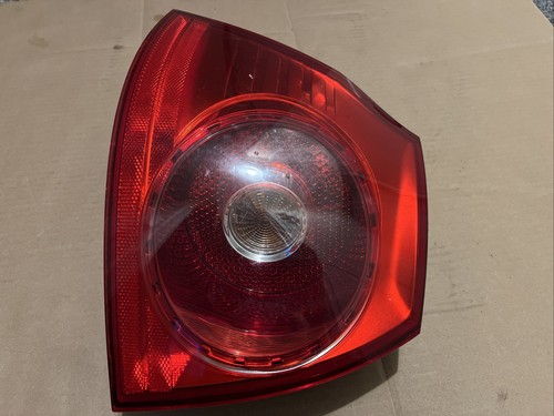 VW GOLF MK5 04-08 LAMP LIGHT REAR PASSENGER NEAR LEFT SIDE 1K6945095Q - Picture 12 of 18