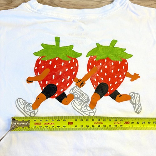 Nike Shirt Womens Medium White Strawberry Running Cropped T Shirt Rare - Picture 8 of 12