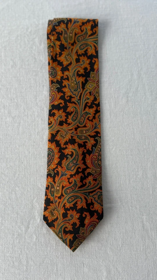 Gravata masculina de seda Richel preta e laranja estampa paisley vívida Espanha - Imagem 3 de 4