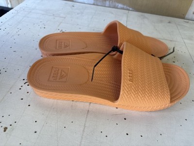 REEF Women's Water Scout Apricot Size 7 Medium Width Brand New