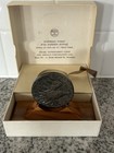 VINTAGE 1969 ISRAEL 20TH AIR LINK STERLING SILVER MEDAL WITH STAND AND BOX — photo 1