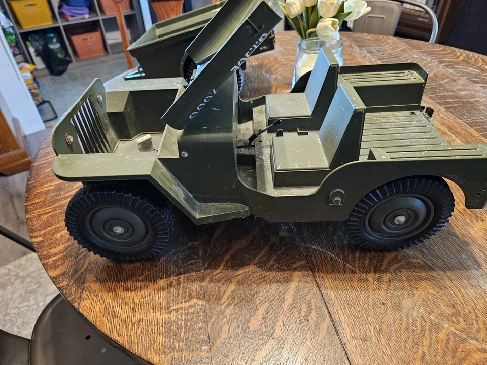 Remolque Jeep Hasbro GI Joe grande de colección años 60 7000 verde descripción incompleta Foto 3 de 4