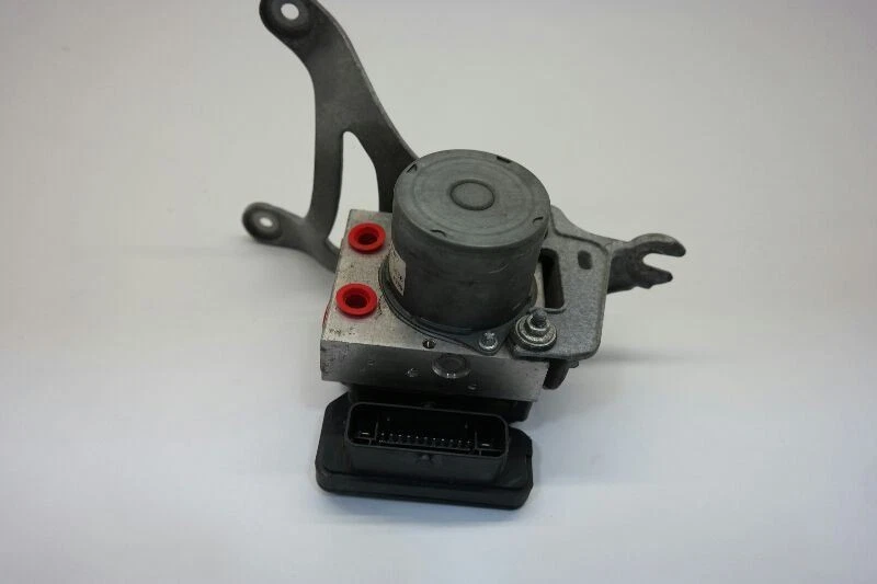 Chevrolet Malibu 2017 pieza de freno antibloqueo LS. Foto 3 de 4