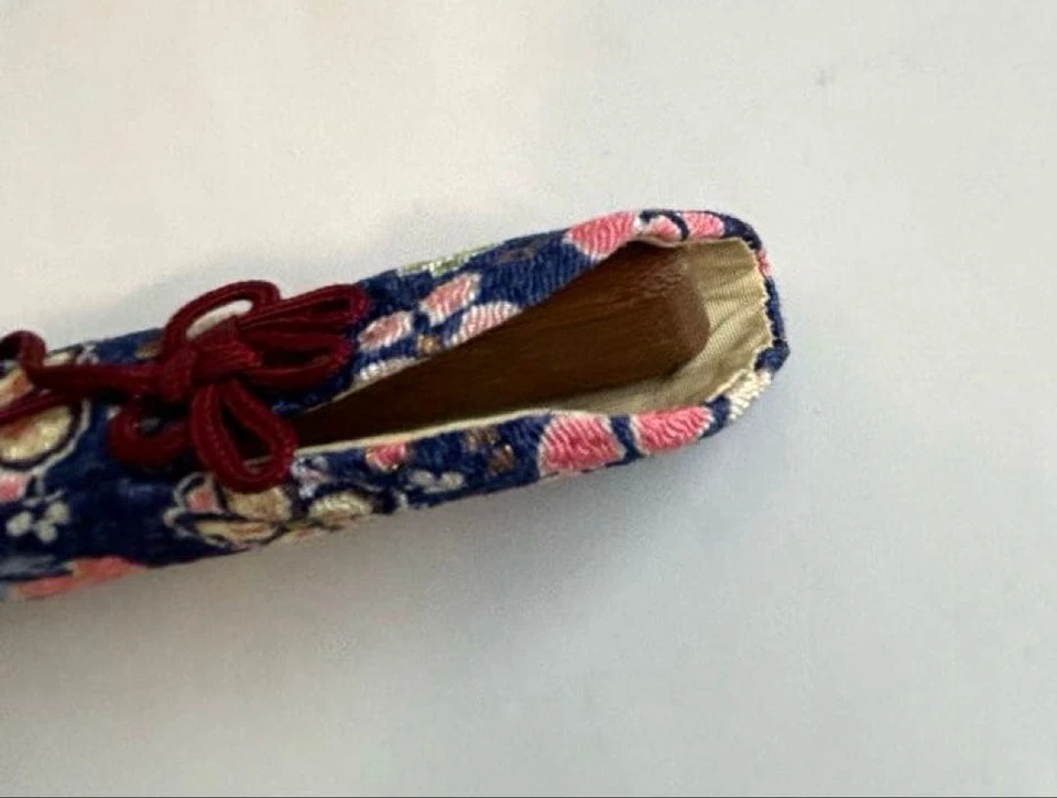 Plegable Sensu Ventilador Azul Mariposa Patrón Estuche Madera Foto 4 de 4