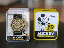 DISNEY - The Original Mickey Mouse 90th Anniversary Accutime Wrist Watch NEW 