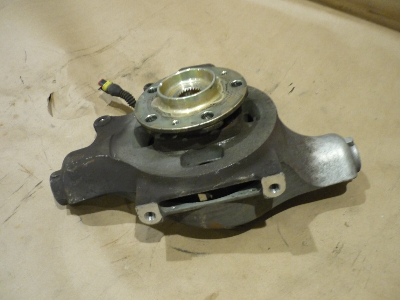 Ferrari 360 / 430 - RH  Rear Hub Holder / Stub Axle -  P/N 179330
