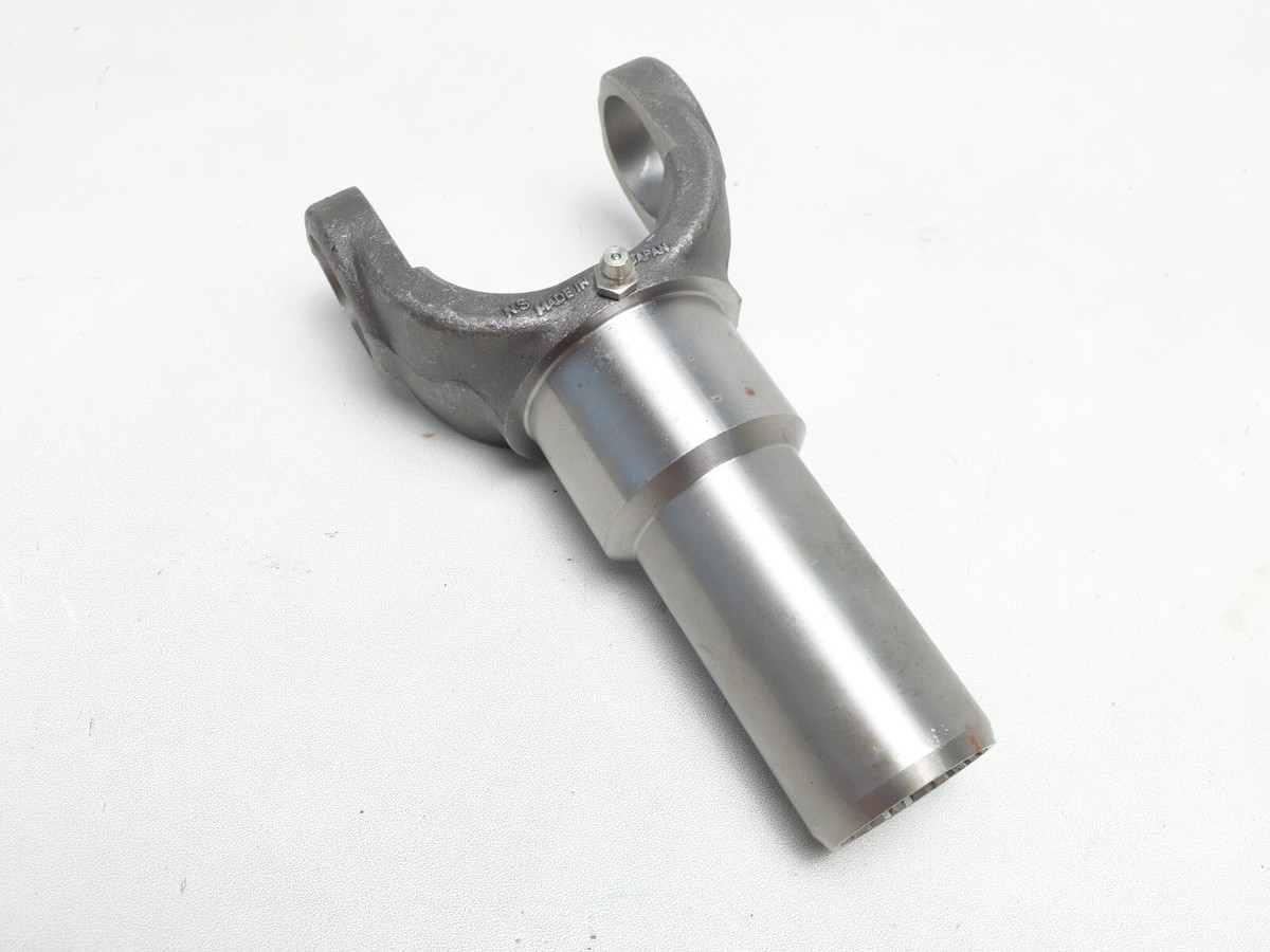 Toyota Land Cruiser FJ40 BJ40 2F Slip Yoke NOS Japan 37302 Toyota Land Cruiser FJ40 BJ40 2F Slip Yoke NOS Japan 37302