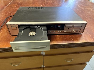 Luxman D-405