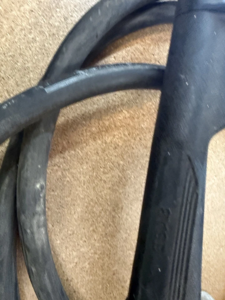 Antorcha de soldadura ESAB MIG 0558001635 MXL 400 estilo con cable Foto 3 de 4