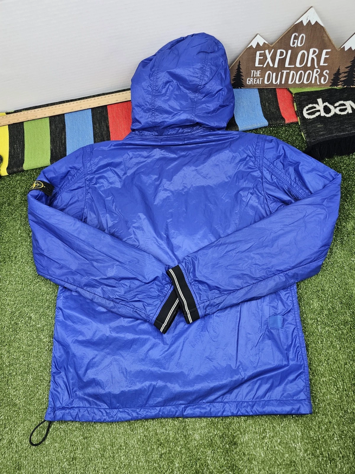 stone island men L micro rip stop primaloft hooded jacket blue full zip packable - product detail image 3