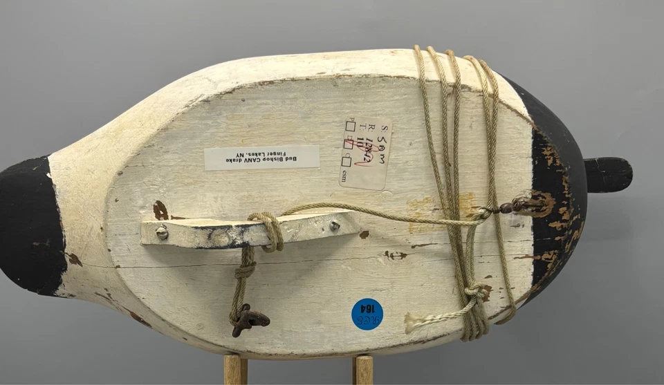 ***BUD BISHOP*** (SENECA LAKE, NY) SEÑUELO DE PATO ANTIGUO DRAKE CON RESPALDO DE LONA Foto 2 de 4