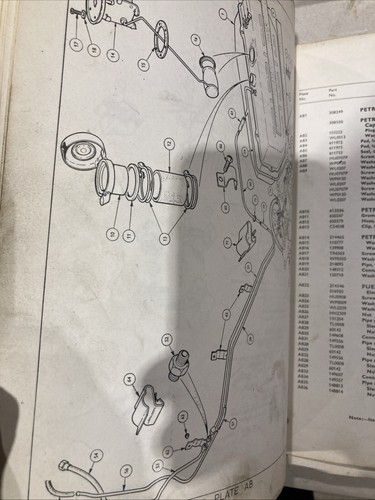 TRIUMPH TR5 PI FACTORY ISSUE ILLUSTRATED SPARE PARTS CATALOGUE - Picture 4 of 7