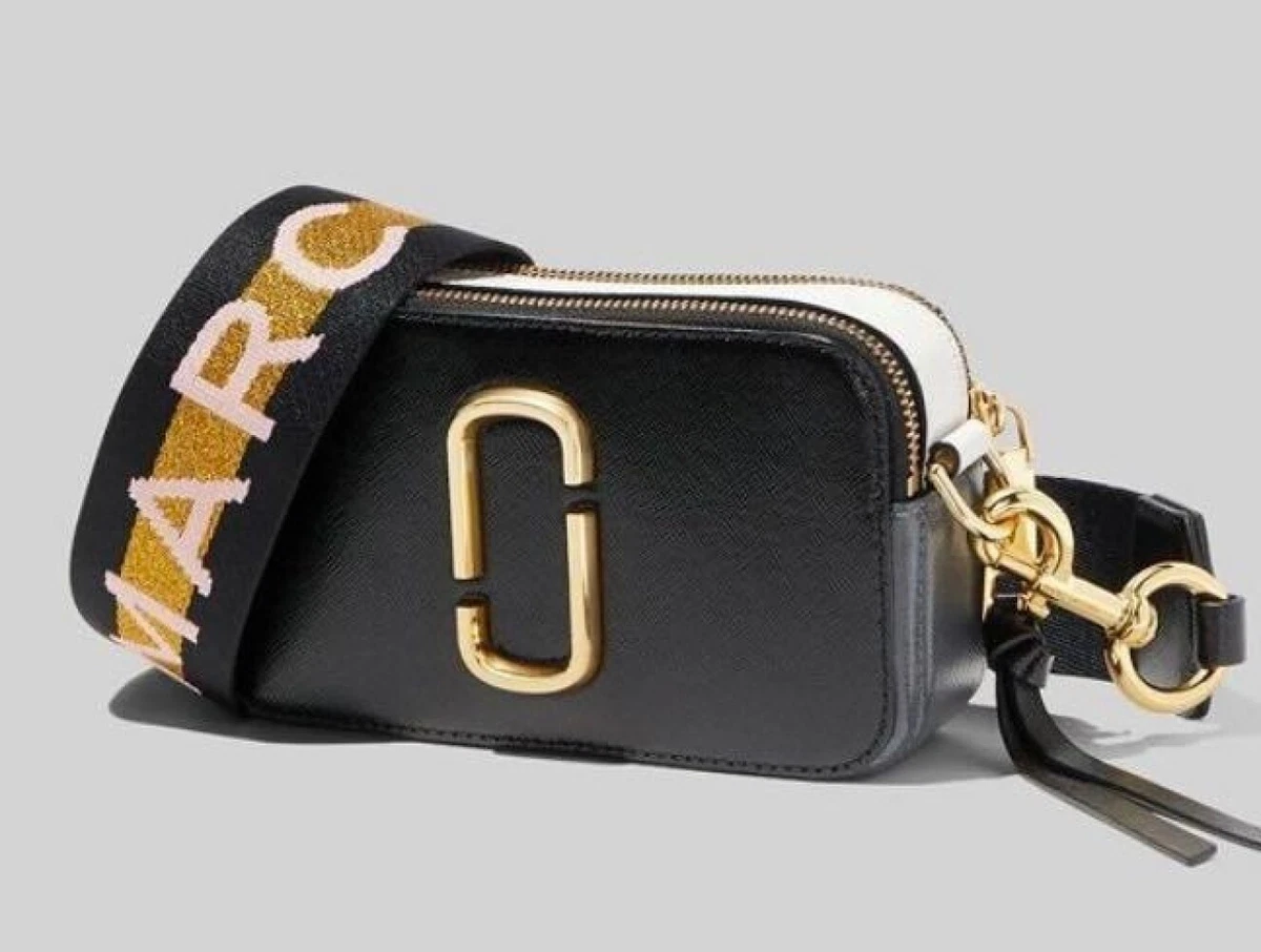 Snapshot of Marc Jacobs - Black rectangular bag made of patent leather with  gold colored logo for women