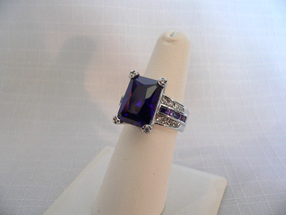 Anillo de reserva retirado Park Lane con circonita cúbica púrpura impresionante y nuevo talla 5 nuevo Foto 3 de 4