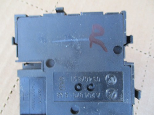 Interruptor de control del asiento delantero derecho Mercedes-Benz C 300 2011 A2048701658 - Imagen 4 de 4