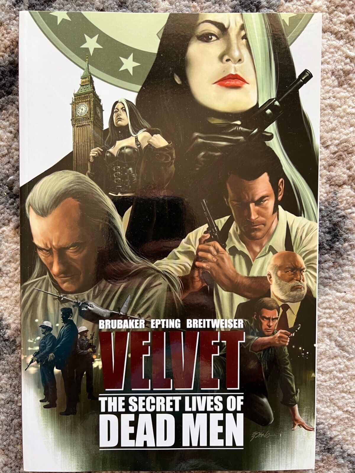 Velvet TPB Vol. 2 *The Secret Lives Of Dead Men* Image Comics