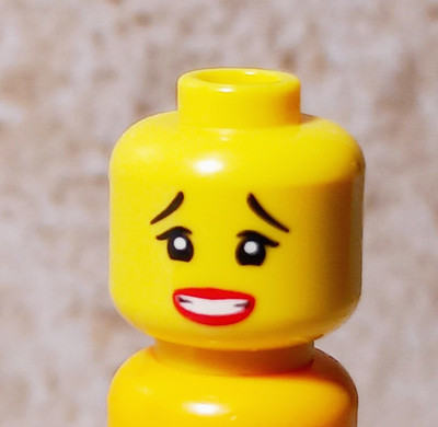 New LEGO Head Female Standard Yellow YIKES NO WORD NO COMMENT But DANG Holding