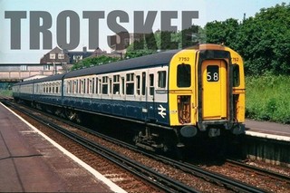 35mm Slide BR British Railways EMU Class 423 7752 Whitton 1982 Orig