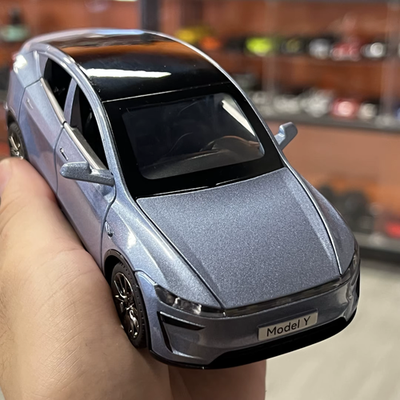 1:32 Tesla Model Y Diecast Car – Alloy Electric SUV w/ Sound Light