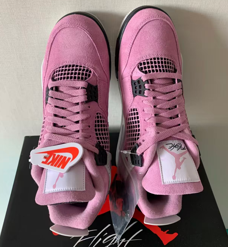 Jordan 4 