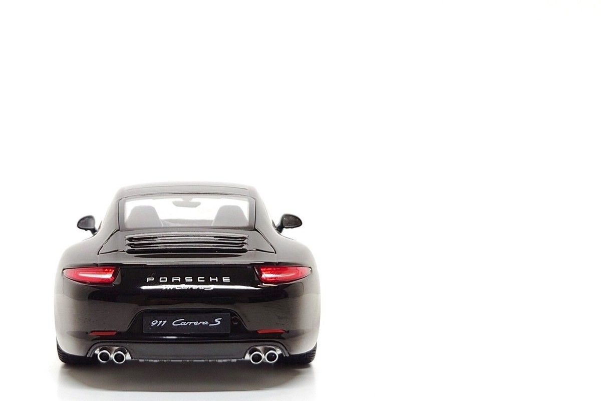 ミニカー Welly 1/18 Porsche 911 Carrera S Welly 1:18 Porsche 911 (991) Carrera S Year 2011 black 18047