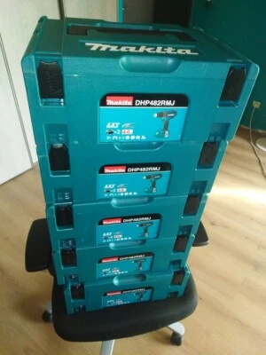 Perceuse MAKITA visseuse à percussion sans fil 18 V 4 Ah, 2 batteries DHP482RMJ - Photo 1/4