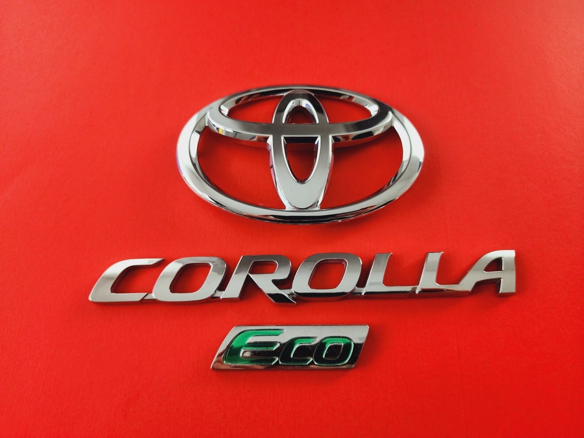 Тойота бюджет. 6. Тойота королла 2014 s. Toyota motor corporation. Toyota corolla s 2013.