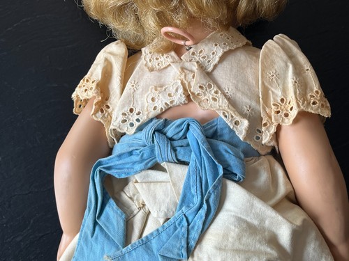 Original Vintage Chatty Cathy Doll with Original Pull string but BROKEN VOICEBOX - Picture 14 of 23