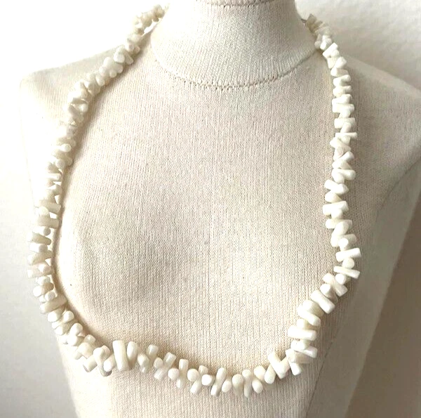 COLLIER Ras du Cou perle Blanc Japon Coquille Corail ? Neuf 40cm Très joli - Photo 1/4