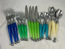 17 Piece Stainless Steel Plastic Handle MCM Atomic Flatware Set Used As Is 