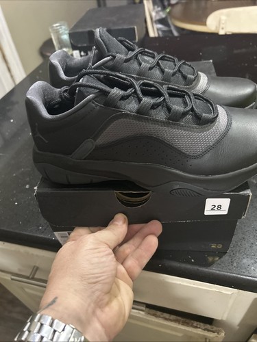 Size 8 - Air Jordan 11 CMFT Low Black Anthracite - Picture 2 of 5