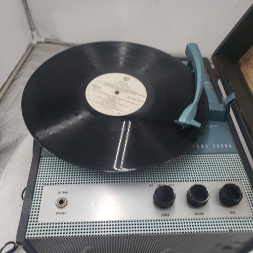 Tocadiscos portátil vintage Rheem Califone 1430A con estuche - Imagen 2 de 24