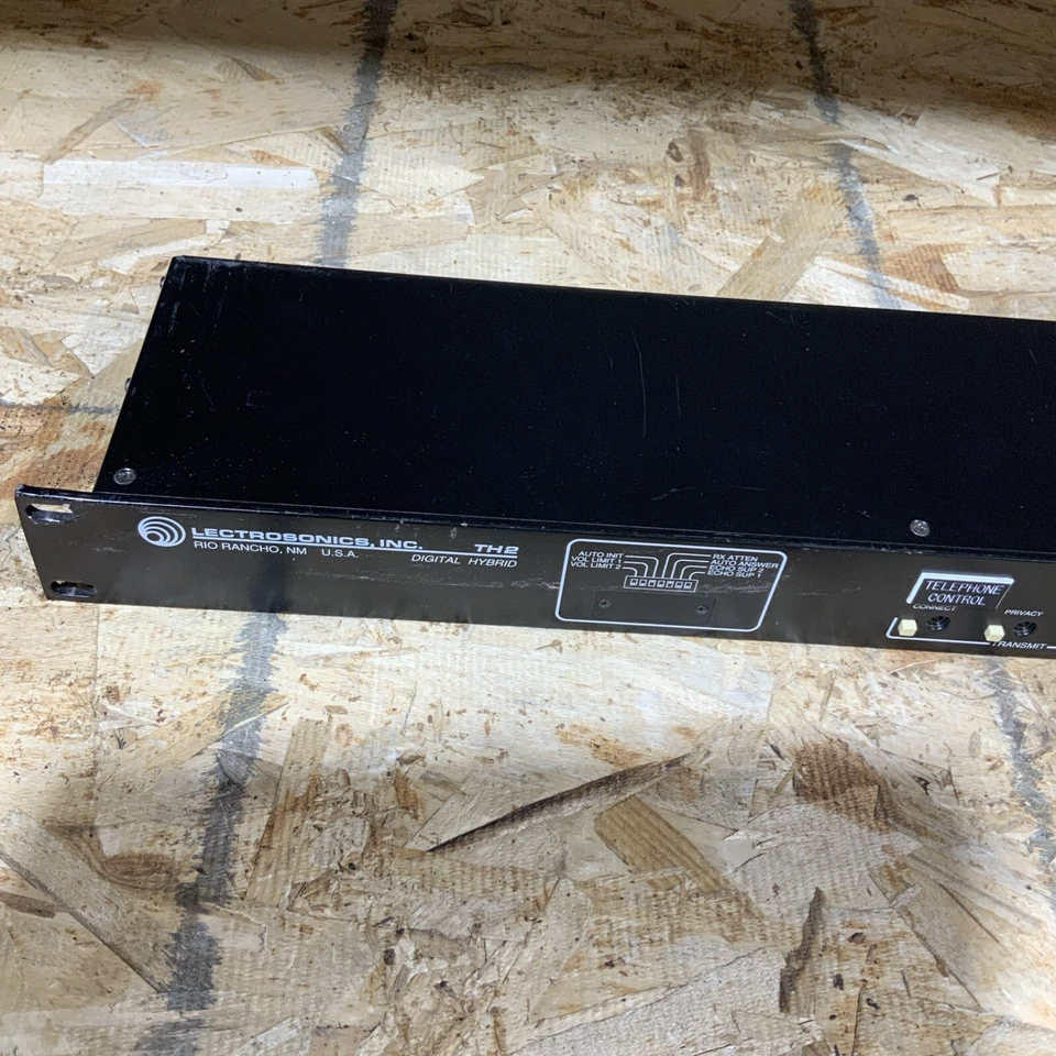LECTROSONICS TH2 Digital Telephone Hybrid Teleconferencing Sound System. - Image 2 of 4