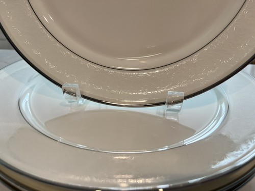 Mikasa Rochelle A4-172 Dinner Plates, bone china, Set Of 4, MINT - Picture 3 of 6