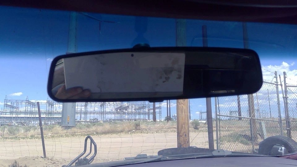 Espejo retrovisor interior Cadillac Fleetwood 1993 montado en parabrisas OEM Foto 2 de 4