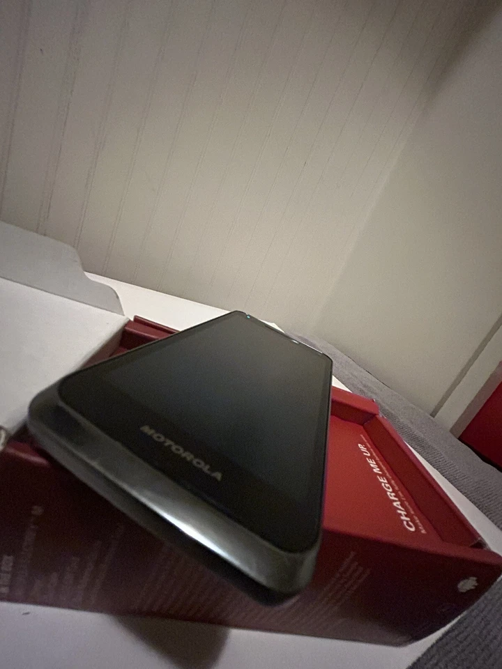 Smartphone MOTOROLA ELECTRIFY M - 8GB - Gris (U.S. Cellular) Foto 3 de 4