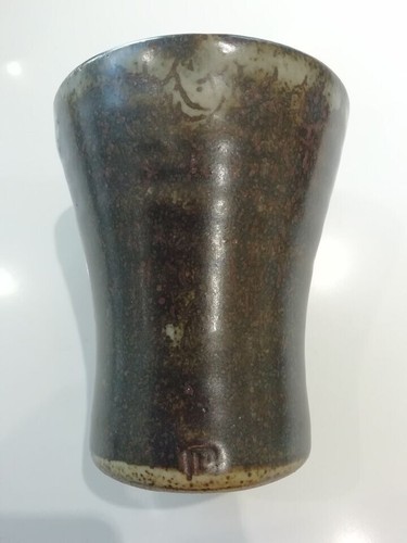 DAVID LEACH - SIX WAISTED STUDIO POTTERY CUPS - 4 WITH DL MARKS & 2 L+ MARKS - Picture 20 of 21