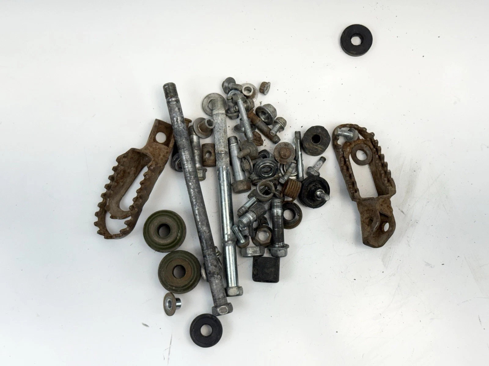 ✅ 87-03 Kawasaki Kx60 Kx 60 OEM Genuine Bolts And Nuts Hardware 1999