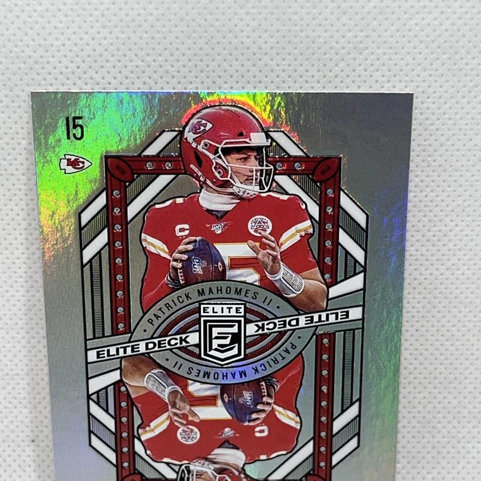 PATRICK MAHOMES SILVER PRIZM CARD JERSEY #15 CHIEFS SP 2020 Panini ELITE DECK SP - Image 2 of 4